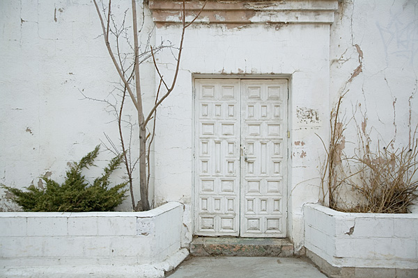 Santa Fe, door, white photo